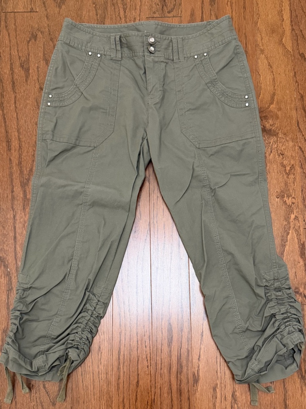 INC International Concepts Olive Utility Capri Pants